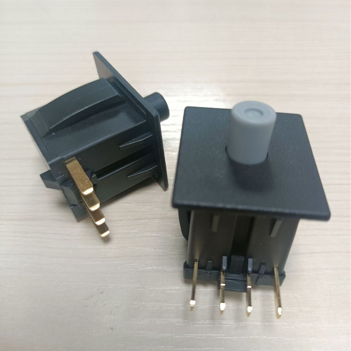 電動(dòng)工具 園林機(jī)械 騎行式割草機(jī) 復(fù)位 按鈕開(kāi)關(guān)