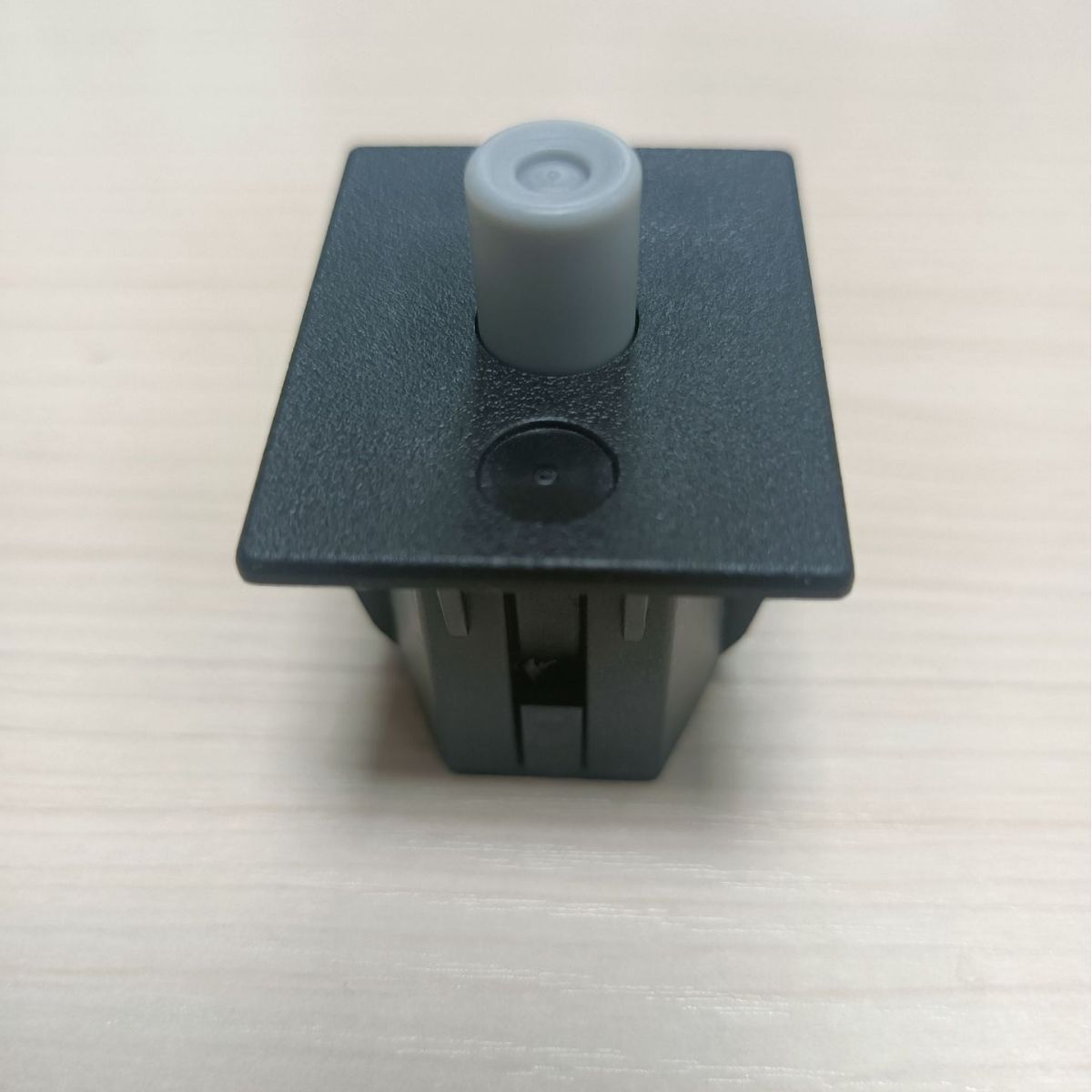 電動(dòng)工具 園林機(jī)械 騎行式割草機(jī) 復(fù)位 按鈕開(kāi)關(guān)